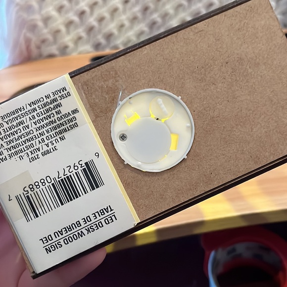 New, Triangular, Office Desk Sign, Lights Up - Picture 6 of 8